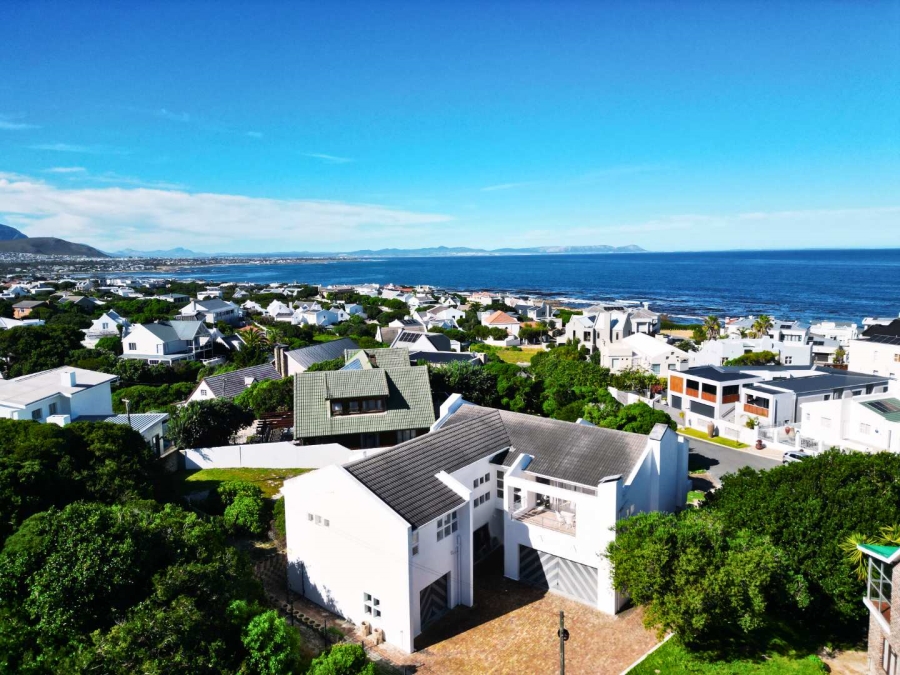 5 Bedroom Property for Sale in Vermont Western Cape